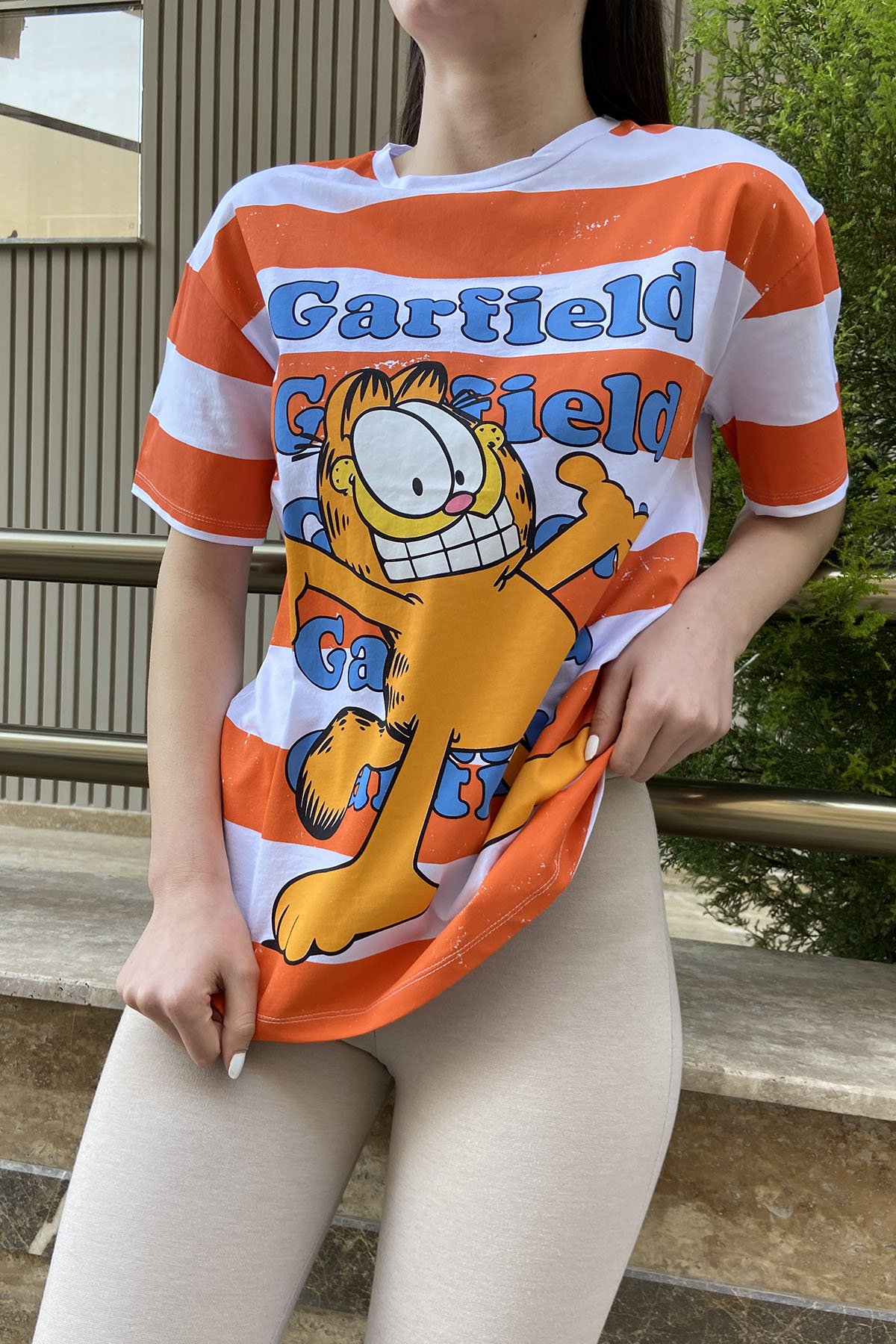 155 23086 Garfield Baskılı Tshırt 