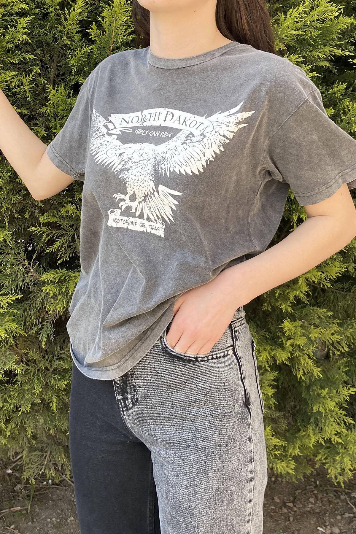 100 V005 Bis Yaka North Dakota Yazılı Yıkama Kumaş Tshirt 