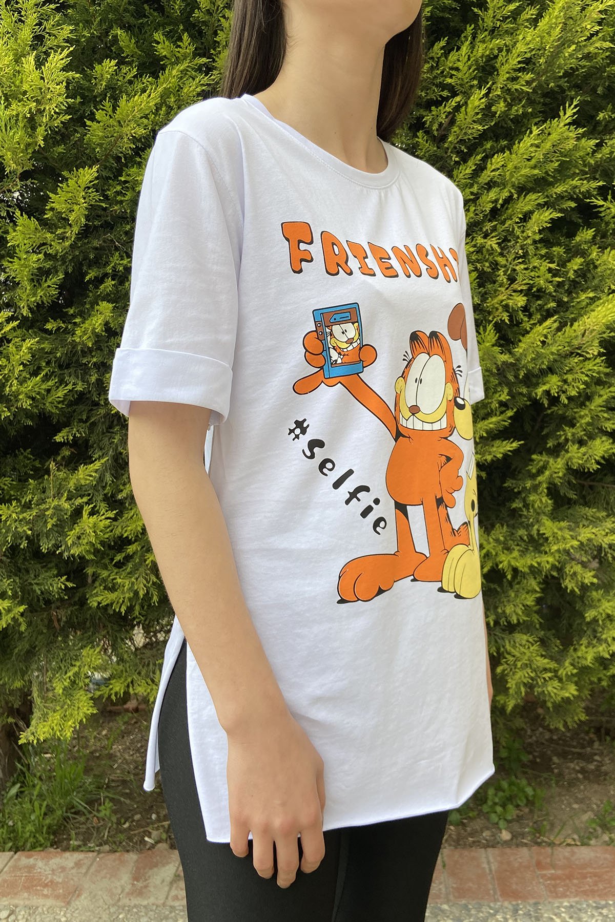 00145 Garfield Karakterli Tshirt 