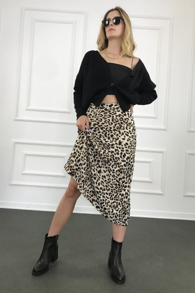 130 12581 Leopar Desenli Saten Etek