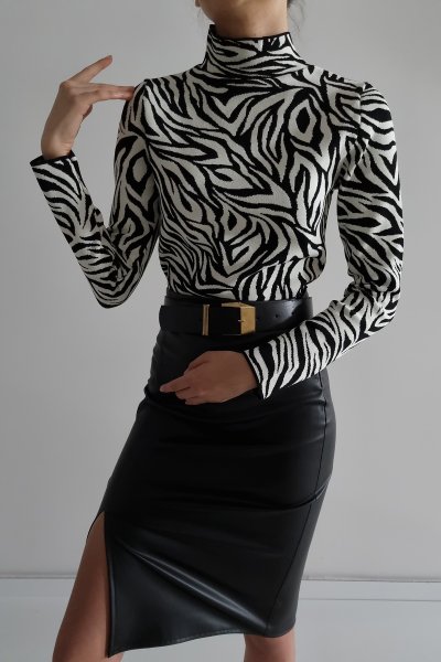 900 3531 Yarım Balıkçı Zebra Desen Kazak