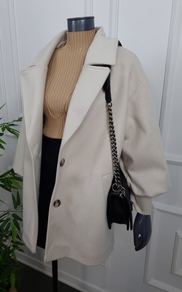 180 89697 Kol Detaylı Cepli Kaban