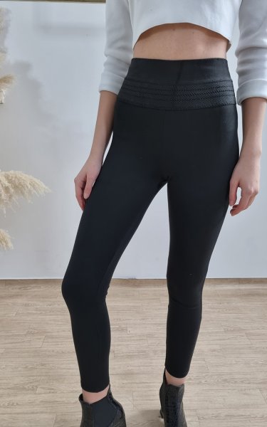 010121 Beli lastik detay tayt