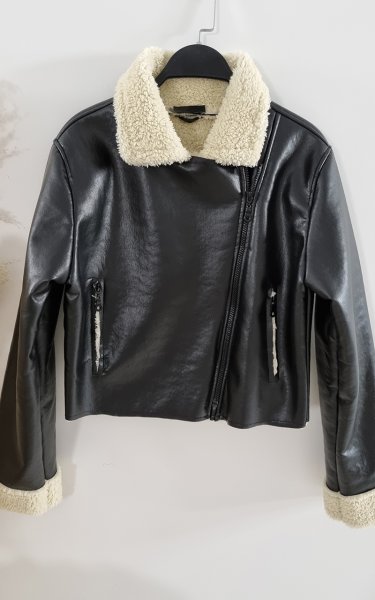 21213 içi kürklü kısa deri mont