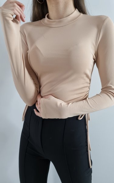 140 3794 Büzgülü crop