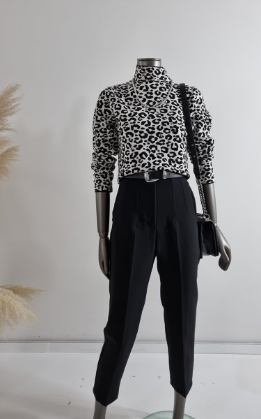 900 3532 leopar kazak
