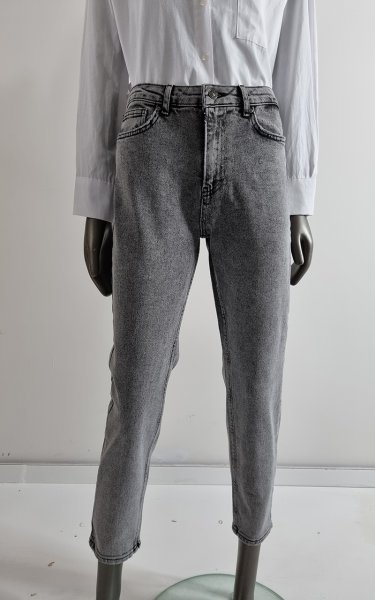 110 393 Kar Grey Mom Jean