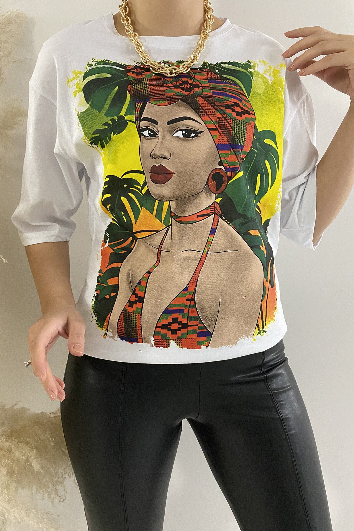200 059 Afro Kadın Baskı Tişört 