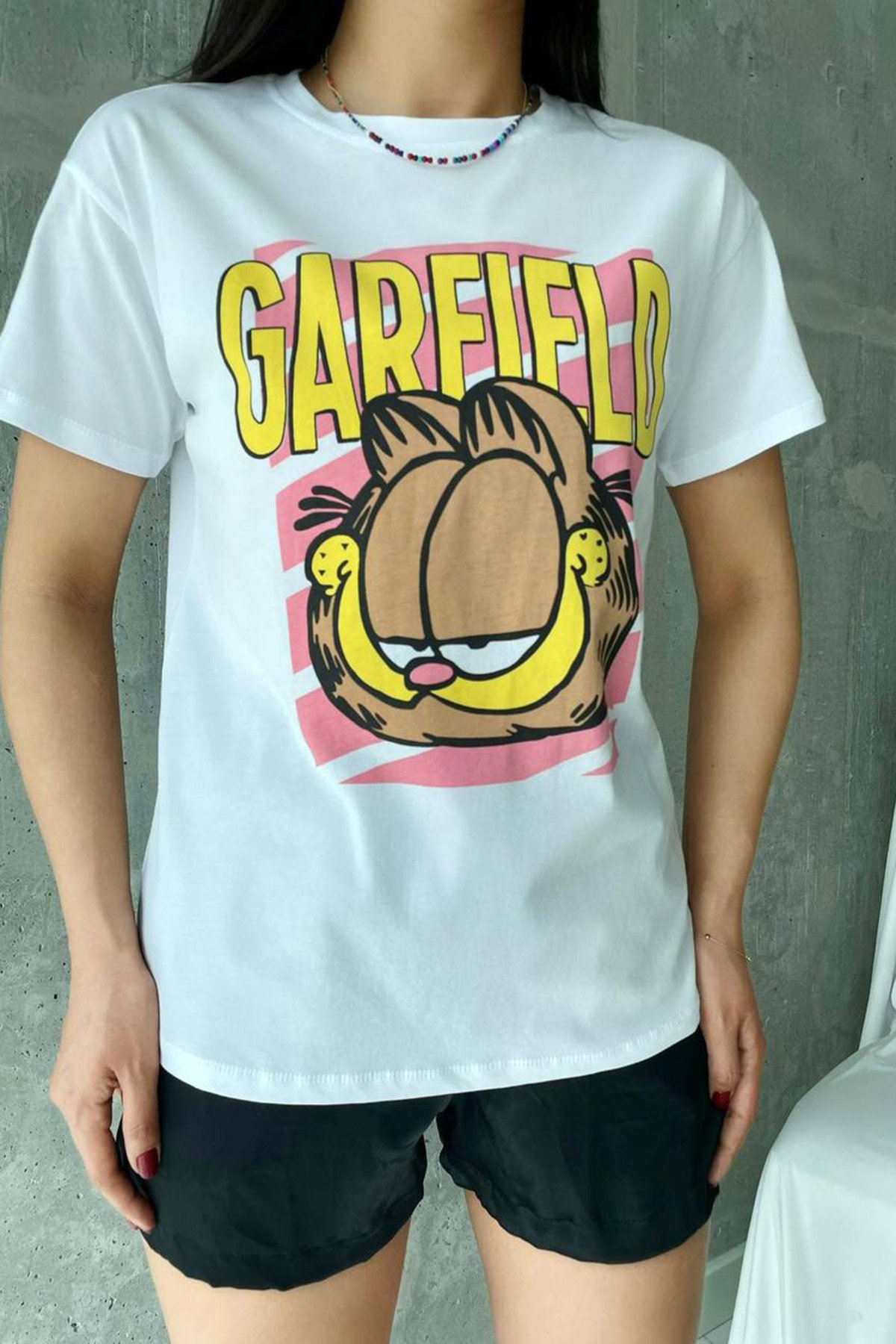 100 210078 Garfield Baskılı Tişört 