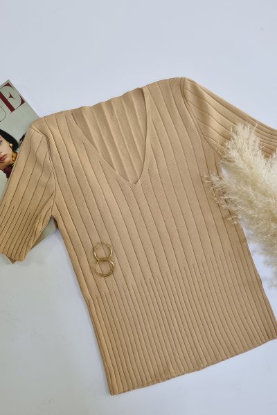 100 5692 Fitilli kısa kol V body