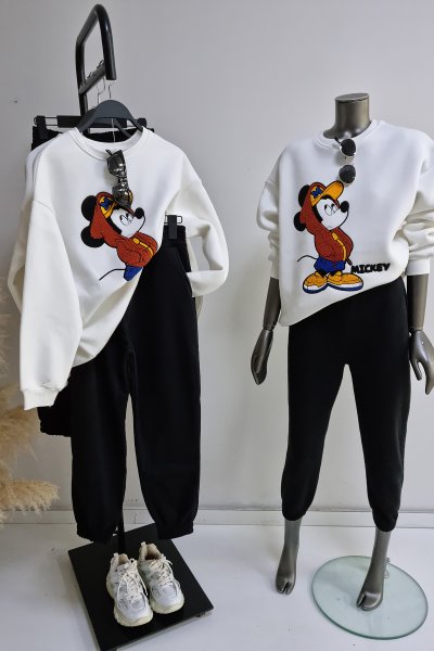 130 13752 Mıckey nakışlı sweat