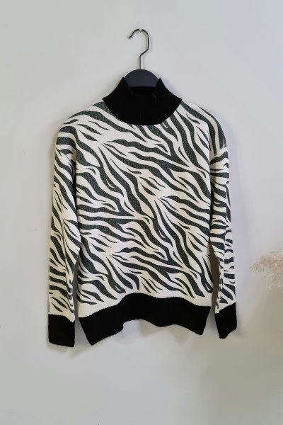 205 0037 Zebra Desenli Yarım Boğazlı Kazak
