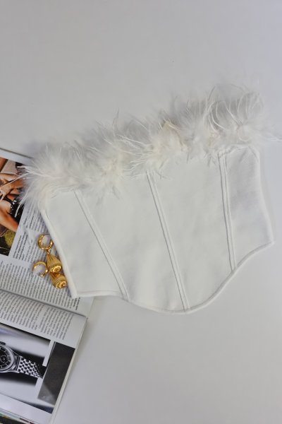 160 3893 Tüy detaylı crop top