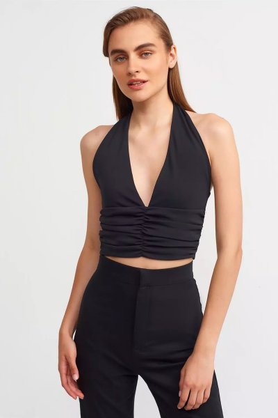 140 20154 Büzgü detaylı crop top