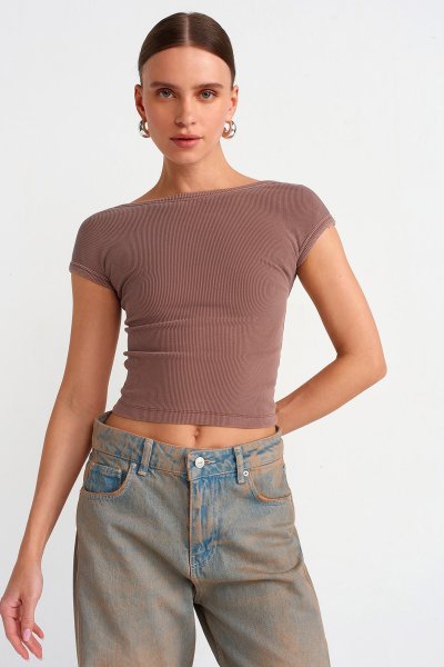 140 30419 SIRT DETAYLI SOLUK EFEKTLİ TSHIRT