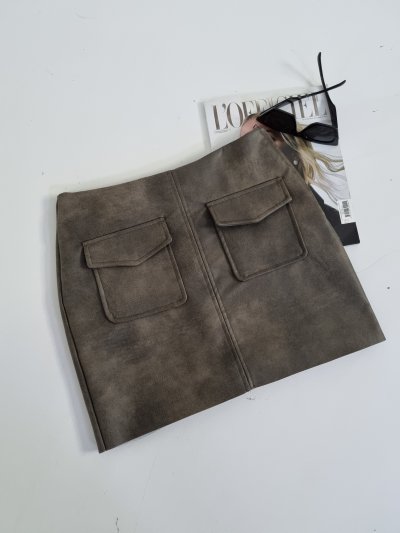 430 4039 ÖNÜ CEPLİ KISA DERİ ETEK