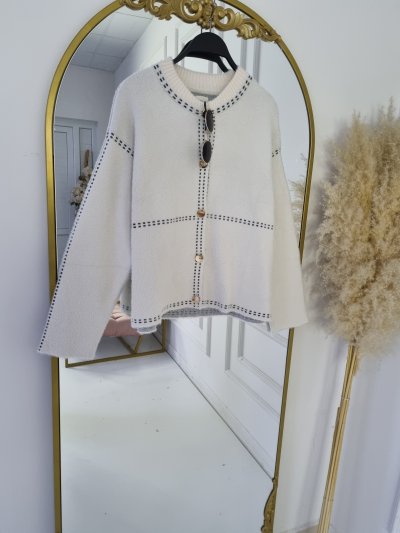 100 TH241058 ŞERİTLİ DÜĞMELİ YUMOŞ HIRKA