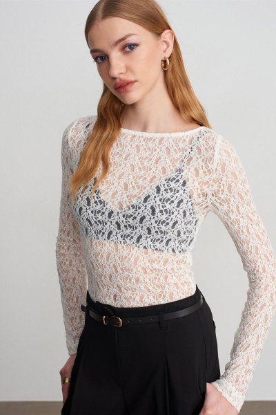 140 32763 DANTEL BLUZ